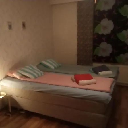 Luxurious Citycenter With Terrace View To The Mountain, Lake And Bridge. . Apartman